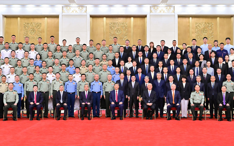 中国人民抗日战争暨世界反法西斯战争胜利80周年纪念活动总结会议在京举行<br/>习近平亲切接见纪念活动筹办工作各方面代表